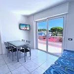 Rooftop Pool And Sea Nearby-beahost Bibione